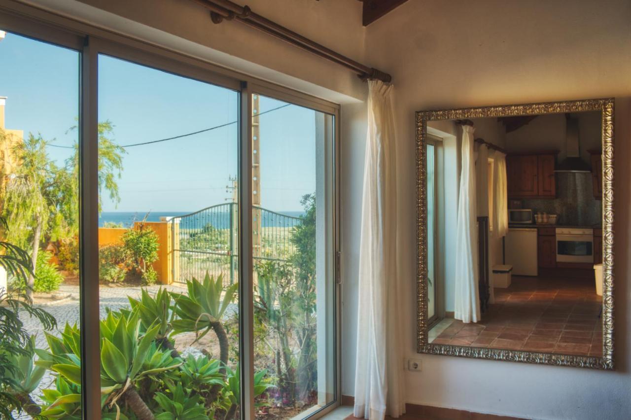 Moonshine Guest House With Private Studios And Private Cottage 拉哥斯 外观 照片