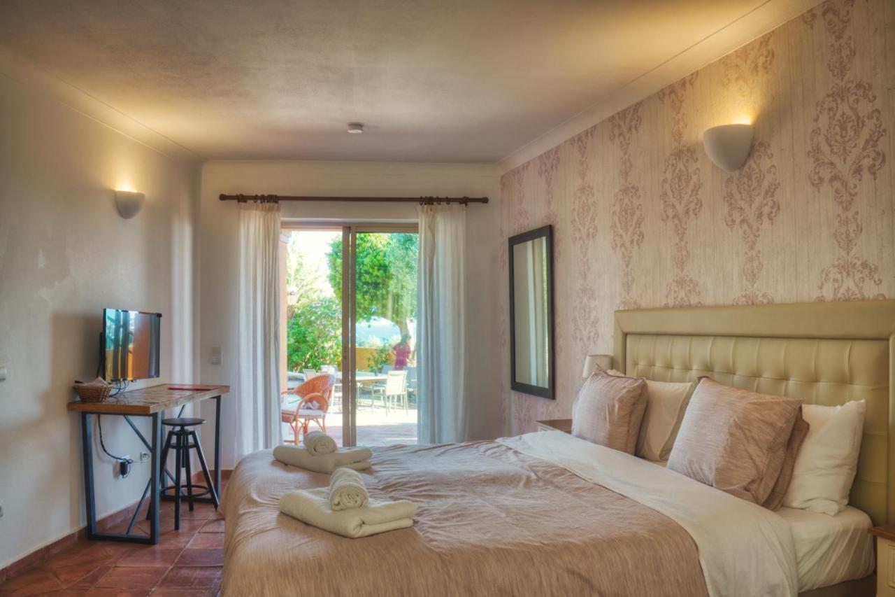 Moonshine Guest House With Private Studios And Private Cottage 拉哥斯 外观 照片