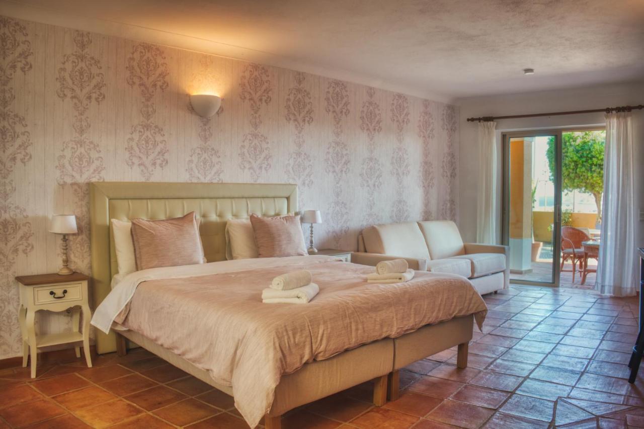 Moonshine Guest House With Private Studios And Private Cottage 拉哥斯 外观 照片